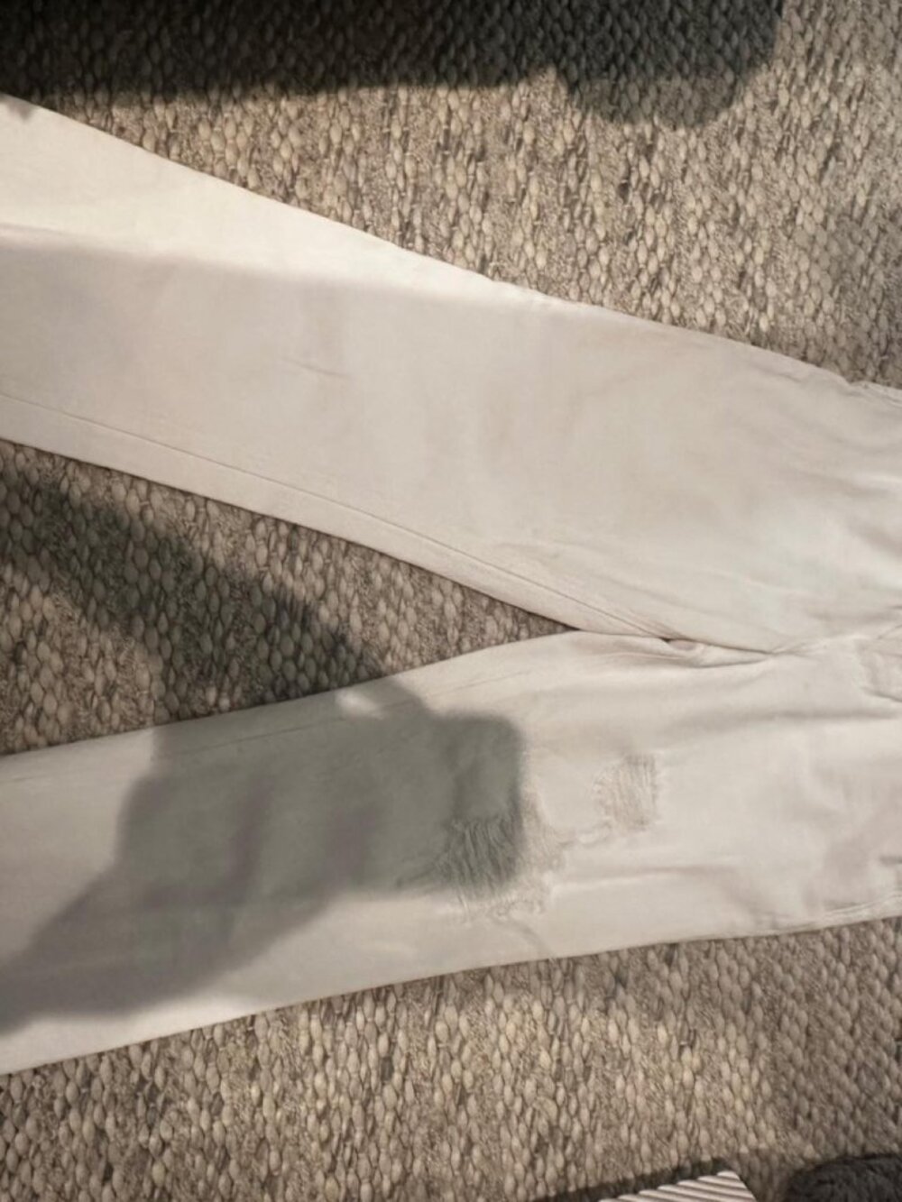 GRLFRND White Cream Distressed Denim Jeans Size 26